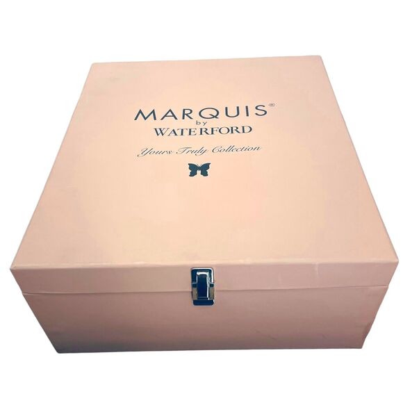 Waterford Matquis NEW 2 Boxed Etched Champagne Flutes Yours Truly Collection - Picture 3 of 11